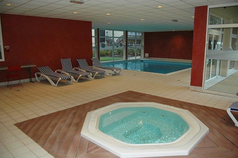 Hotel Le Domaine Du Golf Dalbret Lavardac