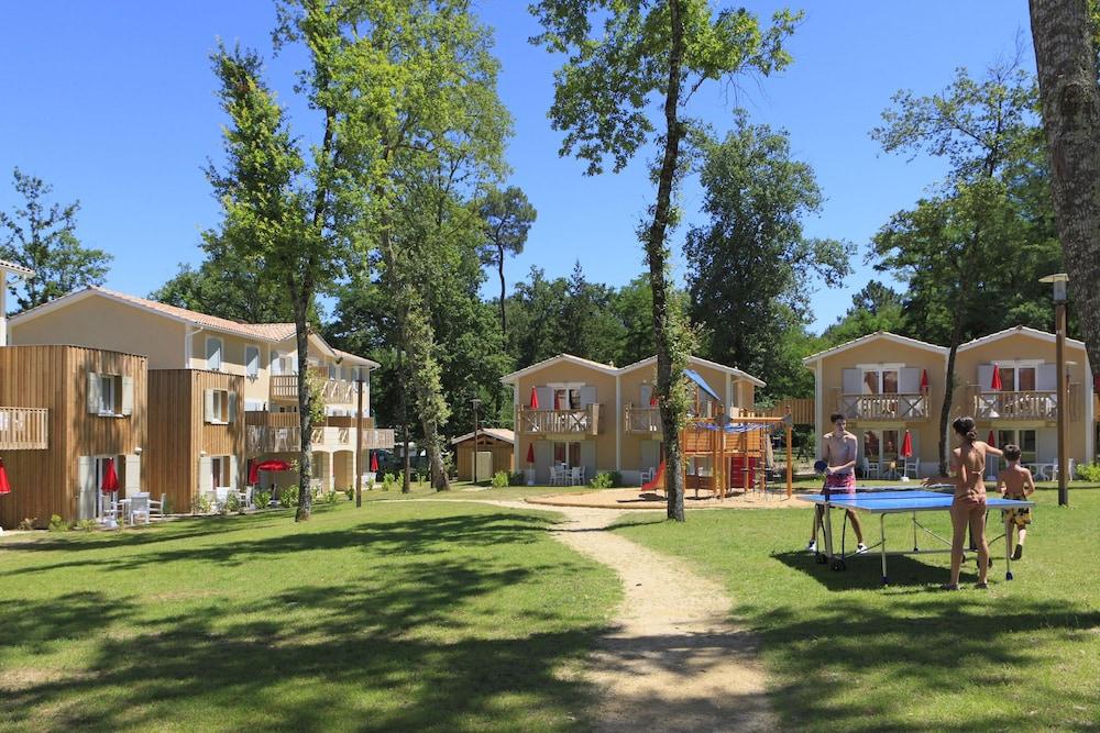 Hotel Le Domaine Du Golf Dalbret Lavardac