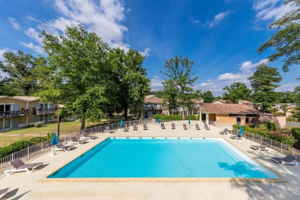 Le Domaine Du Golf Dalbret 3*