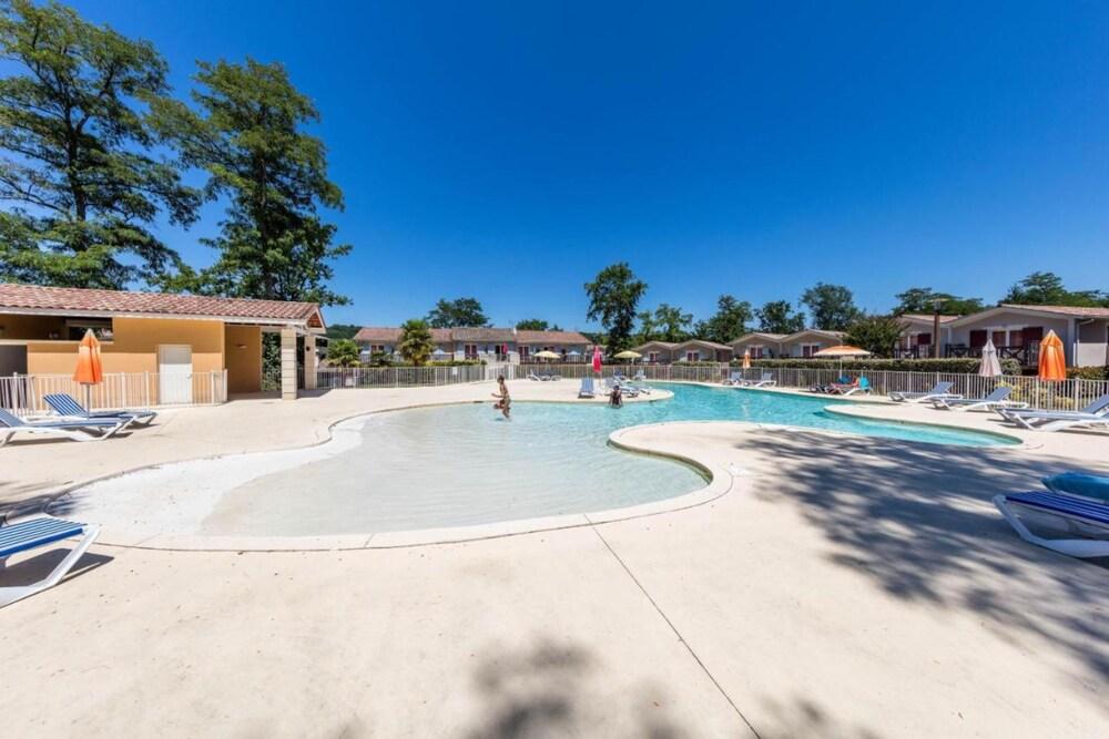 Le Domaine Du Golf Dalbret 3*